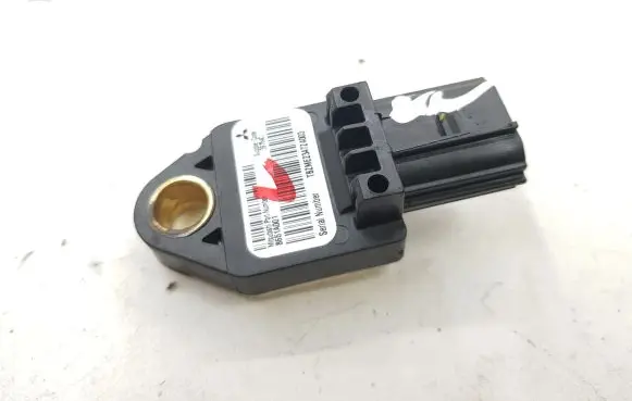 Mitsubishi Outlander Airbag deployment crash/impact sensor 8651A001