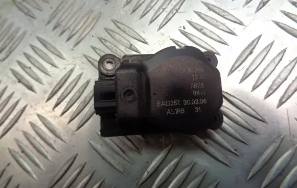 Ford Focus A/C air flow flap actuator/motor 3M5H-19E616-AB