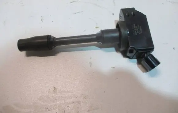 Toyota Hilux (N140, N150, N160, N170) High voltage ignition coil 9091902277 5905232270533