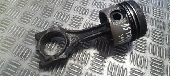 Opel Astra F Piston with connecting rod