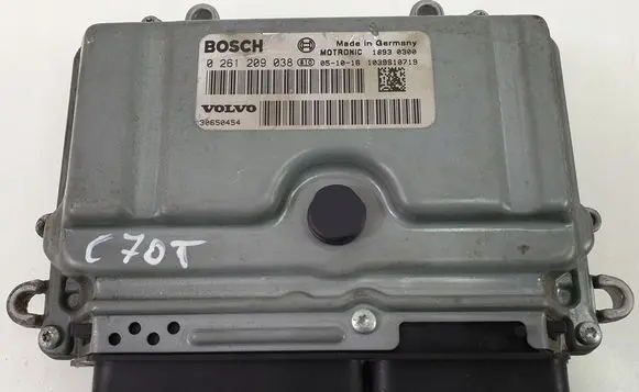 Volvo C70 Engine control unit/module 30650454