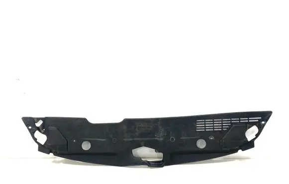 Radiator trim