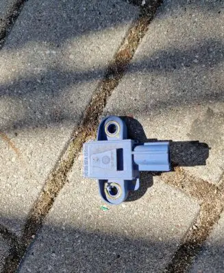 Volkswagen Tiguan Airbag deployment crash/impact sensor 1K0955557A