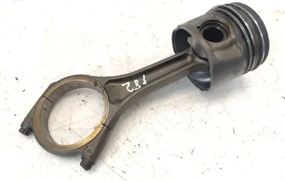 Peugeot 607 Piston with connecting rod H268X