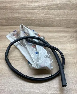 Citroen Xsara Picasso Rubber seal rear door 9023FK