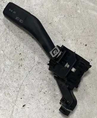 Volkswagen Golf V Indicator stalk 1K0953513 01103500 10350051695126