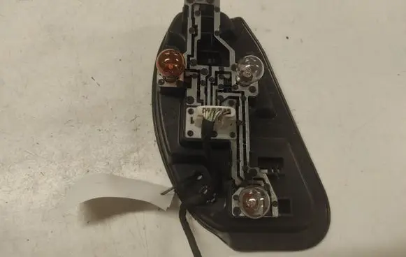 Citroen C5 Tail light bulb cover holder