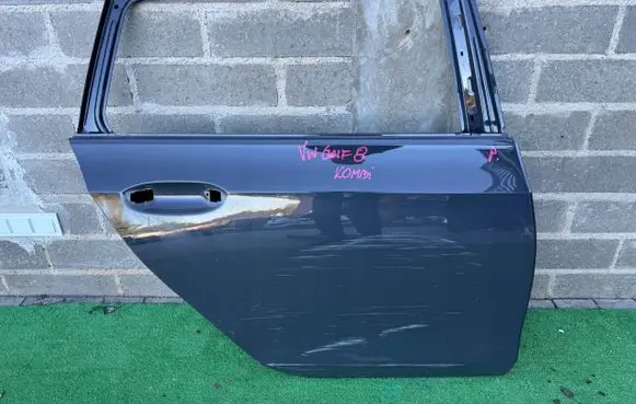 Volkswagen Golf VIII Rear door 