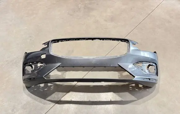 Volvo V60 Front bumper 31690589