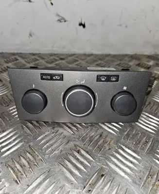 Opel Zafira B Climate control unit 13245114 27062006 901512570002