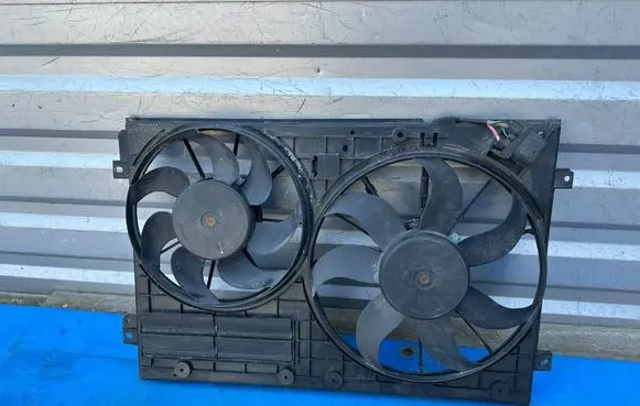 Audi TT TTS Mk2 Electric radiator cooling fan 1K0121207BC 1K0121205AD