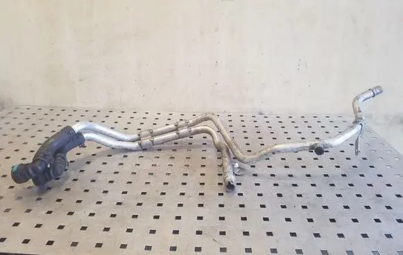 Jaguar XJ X351 Engine coolant pipe/hose AW9318C553BB