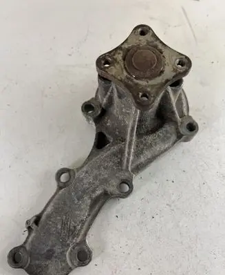 Nissan Primera Water pump