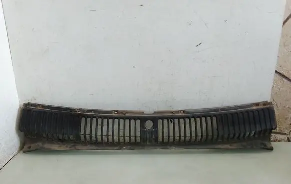 Land Rover Range Rover P38A Wiper trim BTR8711