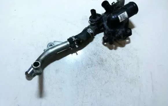 Nissan X-Trail T31 Engine coolant pipe/hose 8200907234