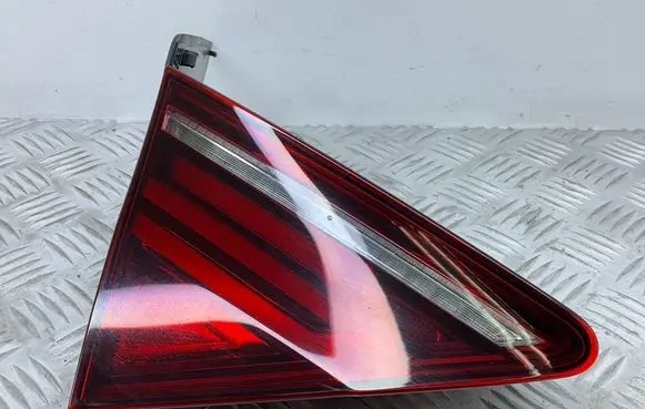 Audi A7 S7 4G Tailgate rear/tail lights 4G8945093H