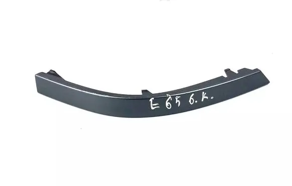 BMW 7 E65 E66 Rear/tail light trim molding 7155445