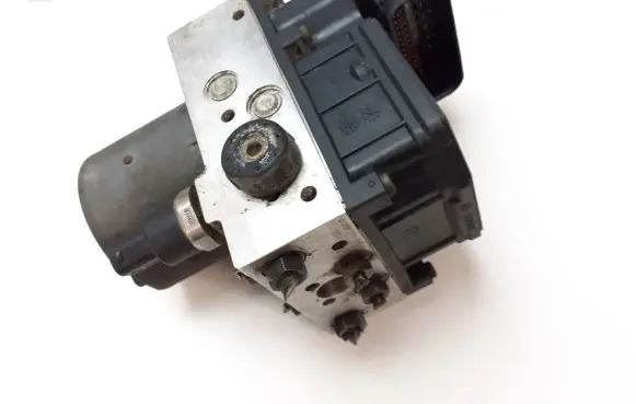 Ford Mondeo Mk III ABS Pump 2S712C405AA 0265225154