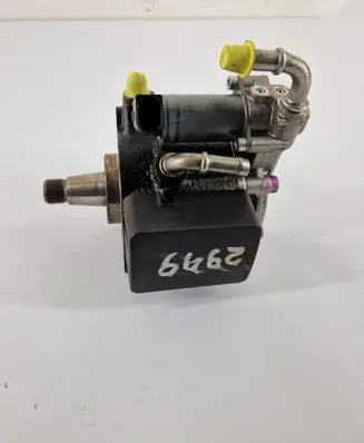 Volkswagen Golf VI Fuel injection high pressure pump