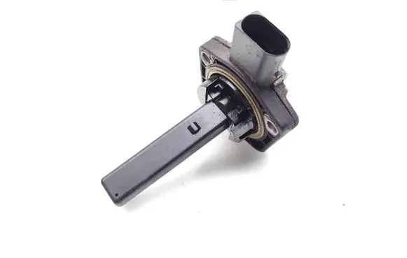 BMW 1 E82 E88 Oil level sensor 7501786