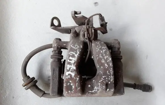 Alfa Romeo Giulietta Rear brake caliper