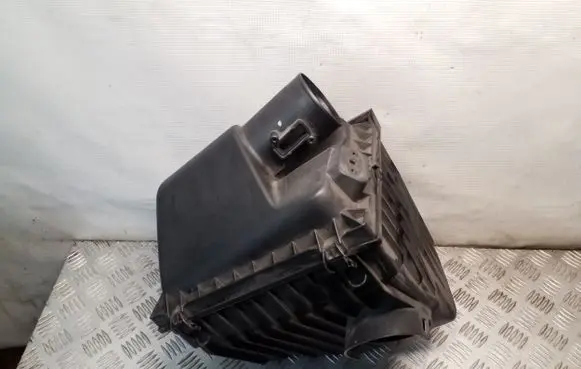 Dodge Nitro Air filter box 04880267AB