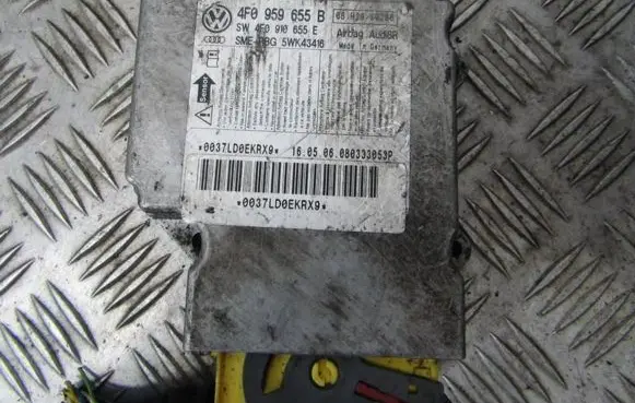 Audi A6 S6 C6 4F Airbag control unit/module 4F0959655B 4F0910655E