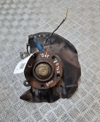 BMW 3 E46 Front wheel hub 