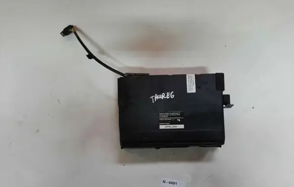 Volkswagen Touareg I CD/DVD changer 1J6035111