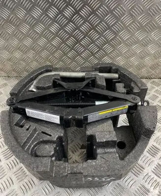 Skoda Superb B8 (3V) Tool box 3V0012115D