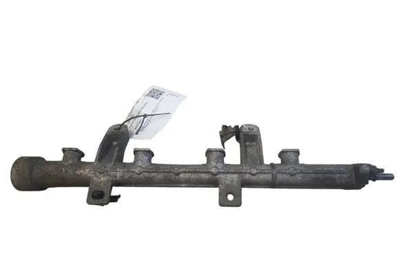 Hyundai Getz Fuel main line pipe