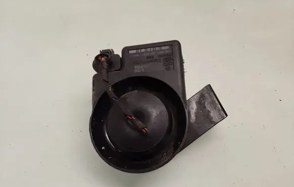 Audi A8 S8 D3 4E Horn signal
