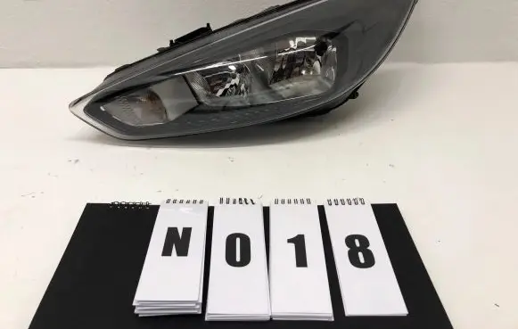 Ford Focus Headlight/headlamp F1EB13w030PD