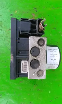 Ford Focus ABS Pump 2M512M110EE
