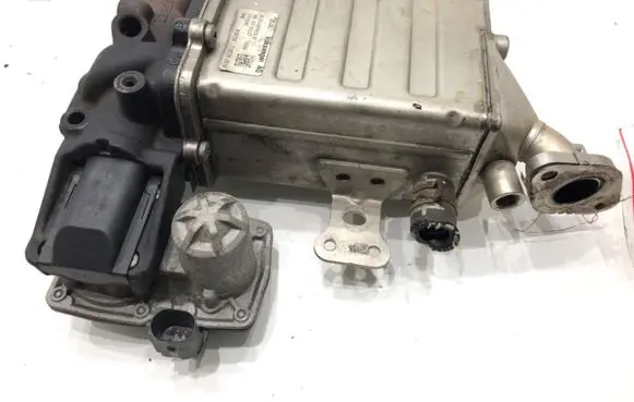 Volkswagen Transporter - Caravelle T6 EGR valve 04L131512CF