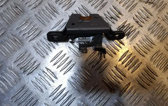 Volkswagen Jetta VI Seat back rest lock catch 