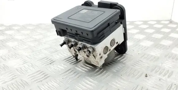 Volkswagen Golf VII ABS Pump 5Q0907379S 5Q0614517R 5Q0614235