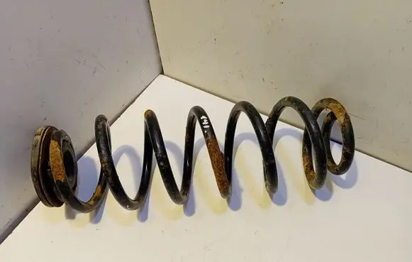 Volkswagen PASSAT B6 Rear coil spring 1K0512297