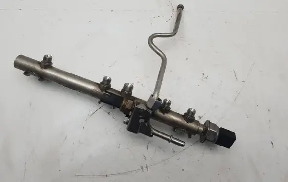 Fuel pressure sensor