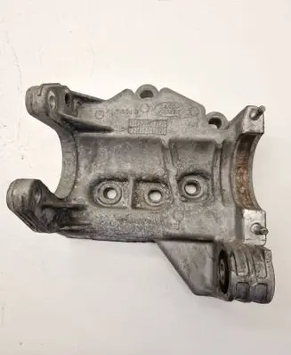Land Rover Range Rover Evoque L538 Driveshaft support bearing bracket 6G9N4H473CE