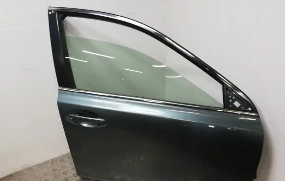 Subaru Outback Front door