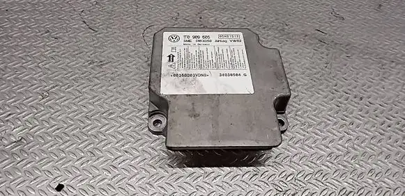 Volkswagen Touran I Airbag control unit/module 1T0909605 34030504G 5WK43150