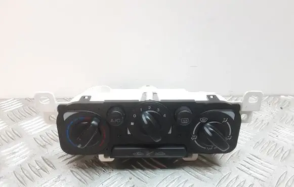 Mazda 323 F Climate control unit