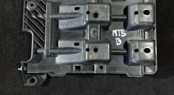 Battery tray