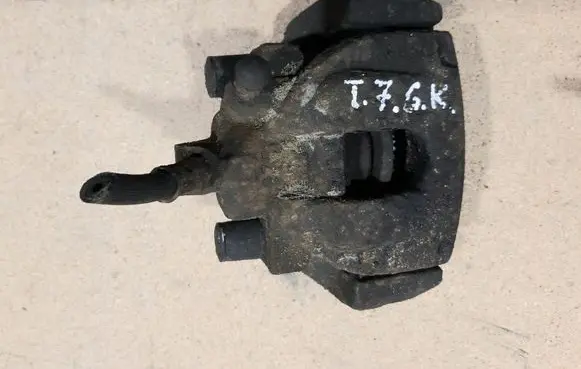 Volvo XC70 Rear brake caliper
