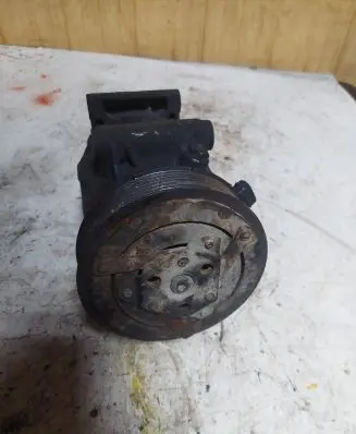 Renault Scenic II - Grand scenic II Air conditioning (A/C) compressor (pump)
