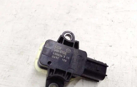 Mazda CX-3 Airbag deployment crash/impact sensor DA8A57KC0