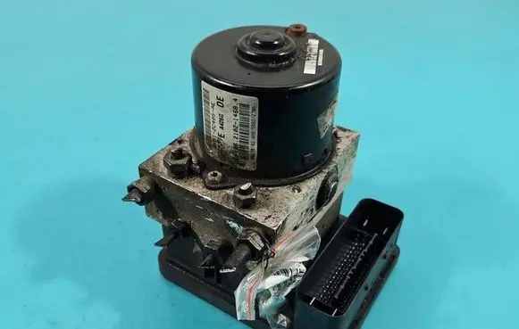 Ford Fiesta ABS Pump 8V512C405AE IMPRK1568801