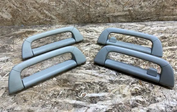 Mercedes-Benz S AMG W220 A set of handles for the ceiling 