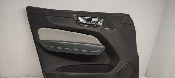Volvo XC60 Front door card panel trim 31446174 A091561 30747753
